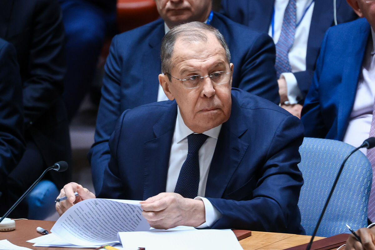 Лавров